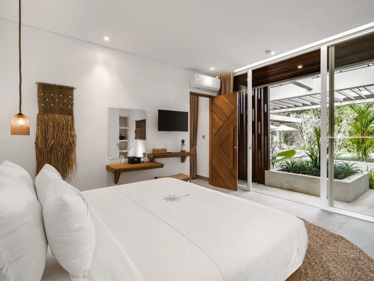 Calm Escape Villa - 13