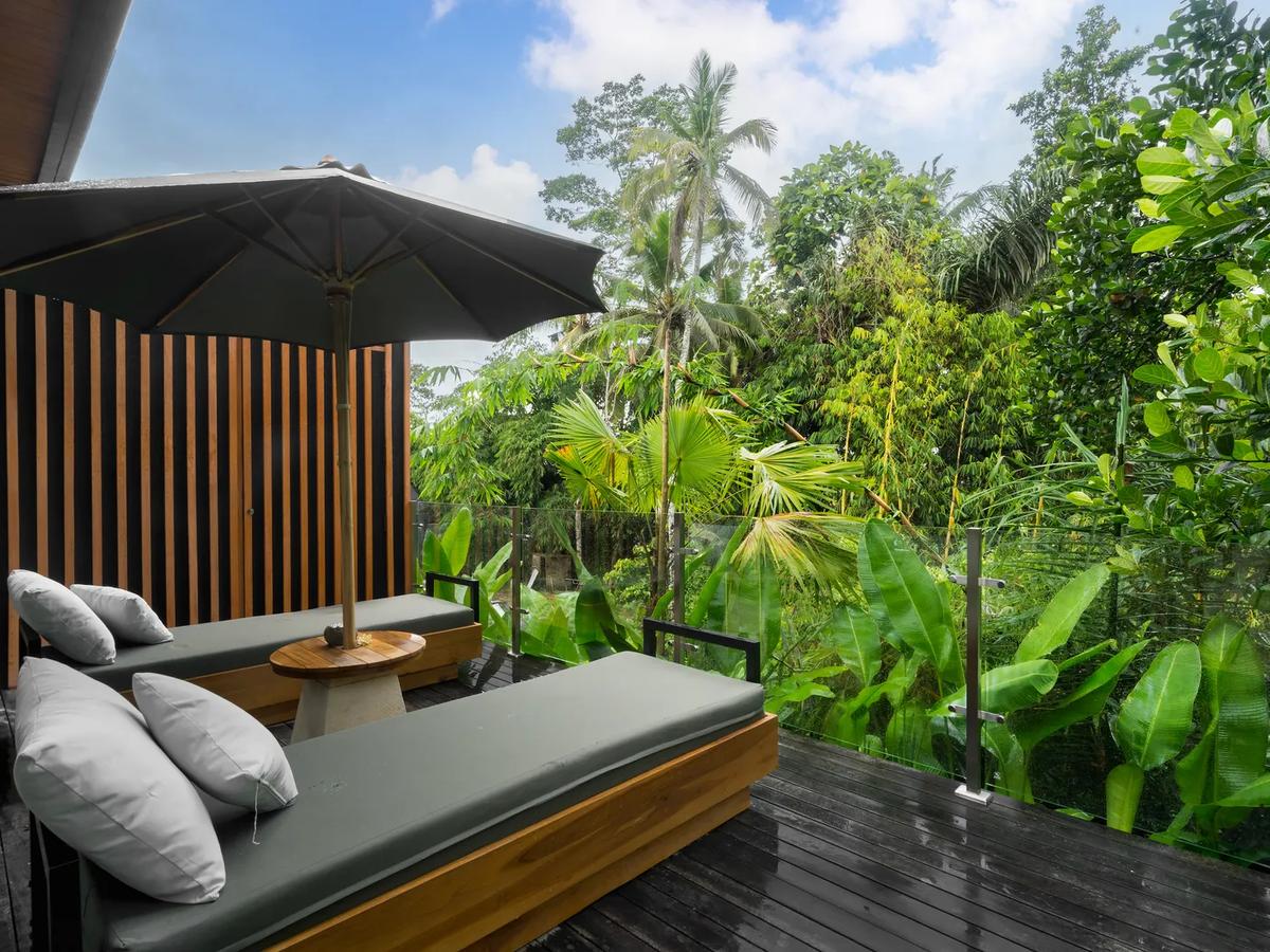 Obsidian Hideaway Villa - 13