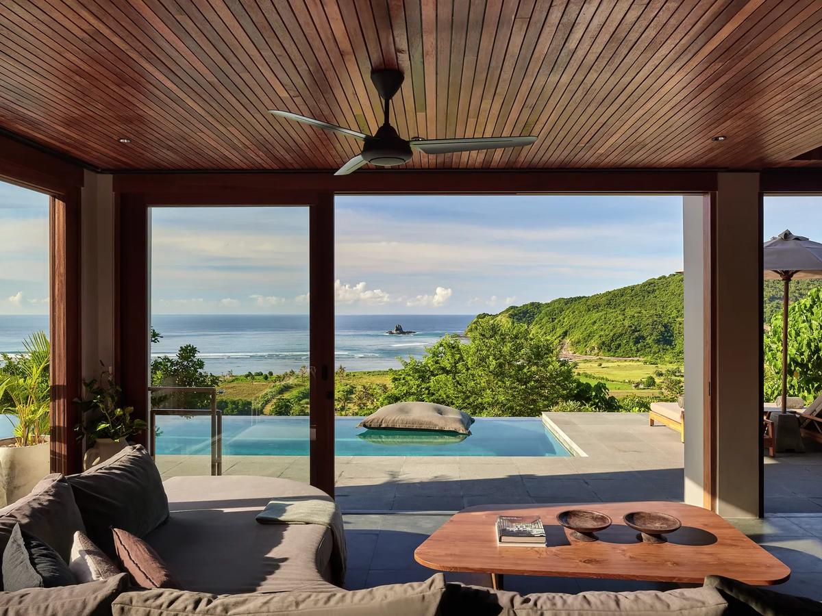 Architectural Villa By Alexis Dornier β Tampah Hills β Lombok - 6