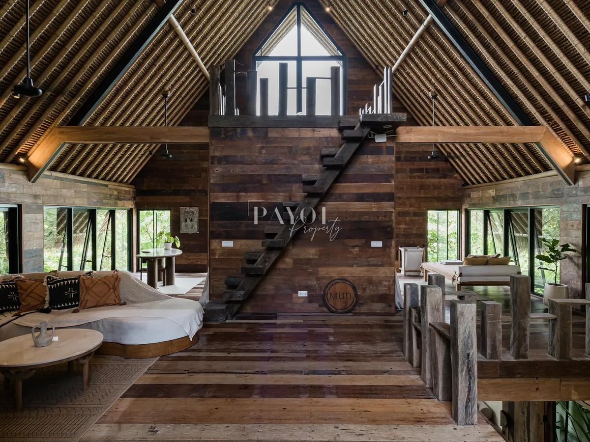 Organic Retreat Textured Villa Immersed In Nature - 15