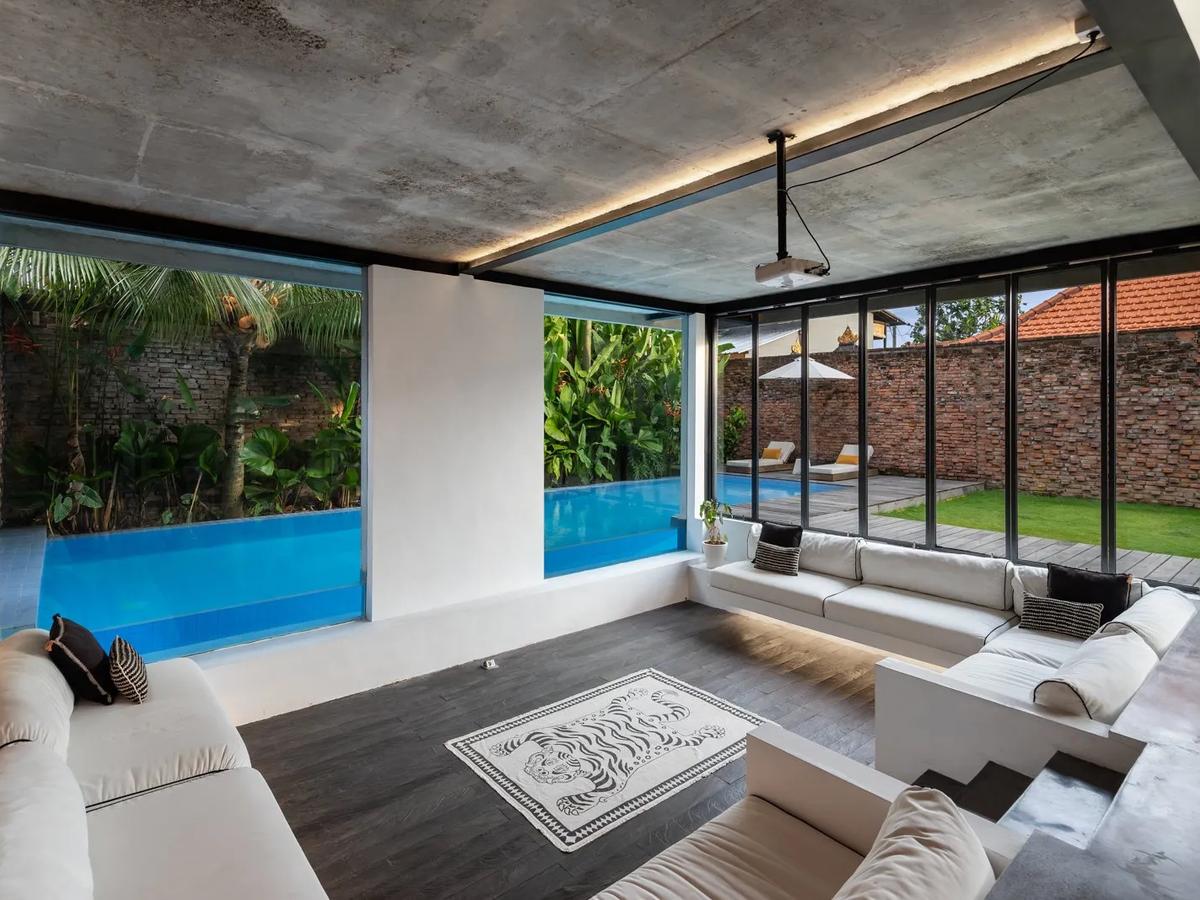 Urban Brutality Meets Tropical Soul - 13