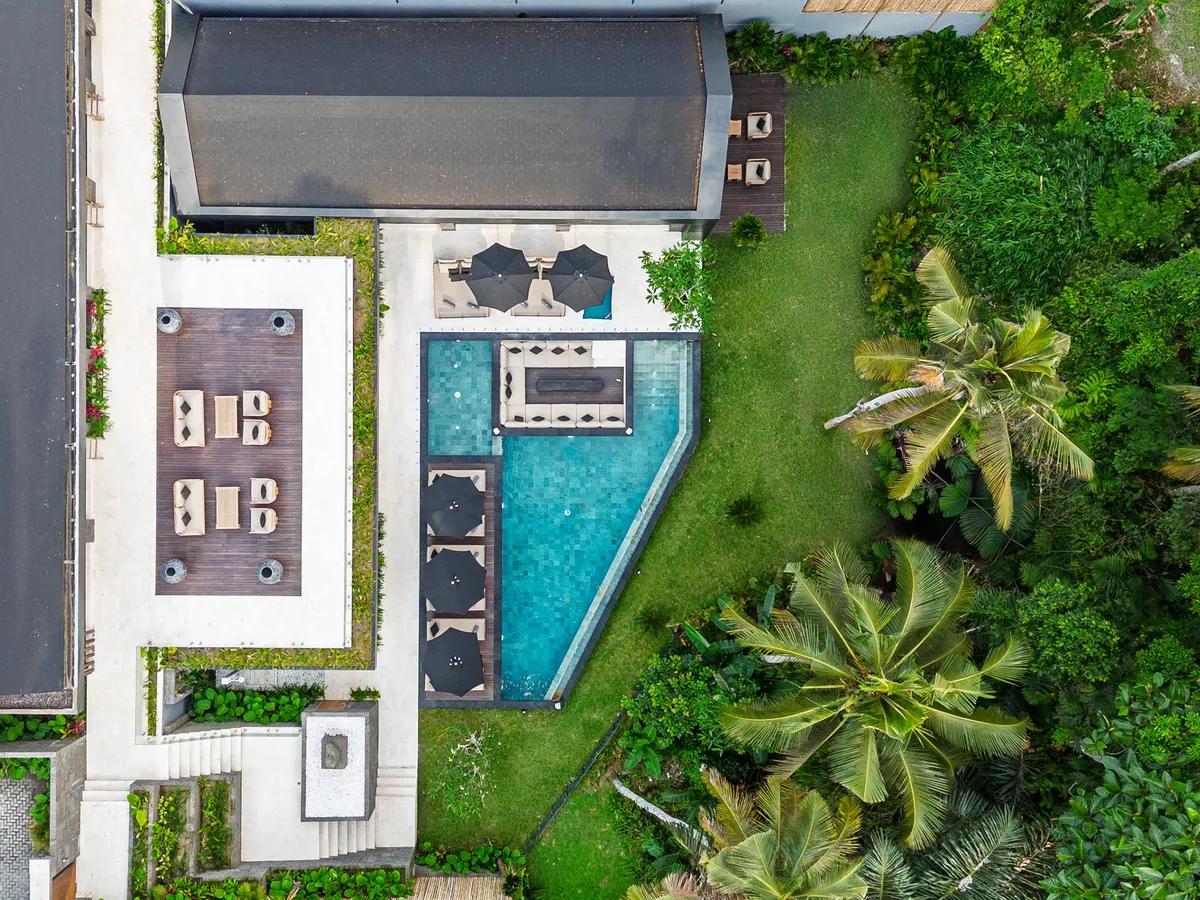 The Green Crowned Villa - 3