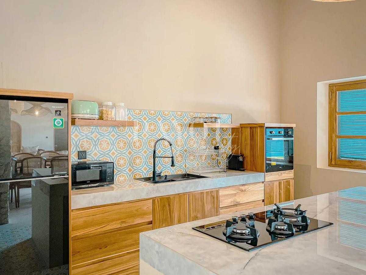 Charming Authentic Villa - 9