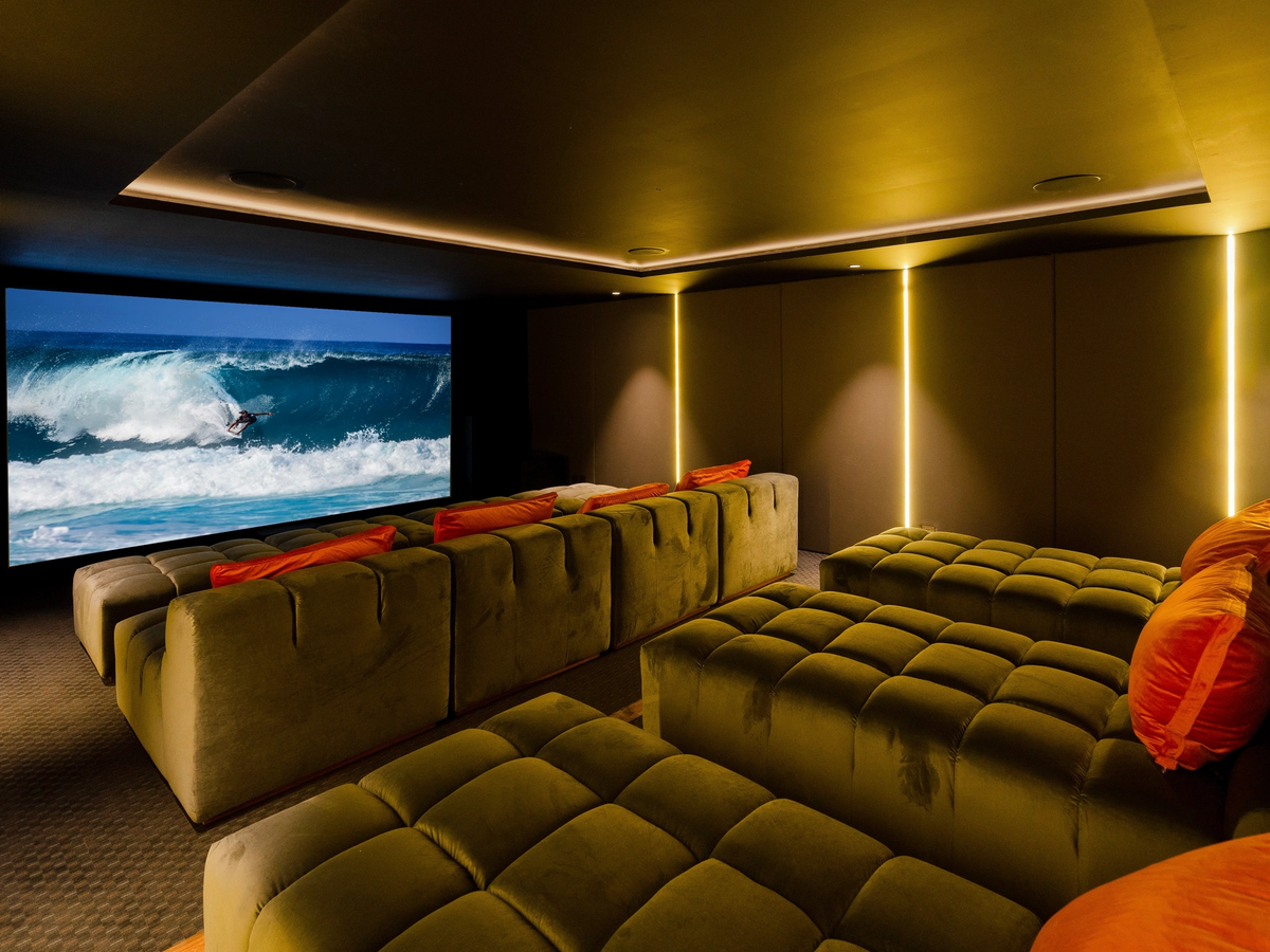 MODERN MASTERPIECE VILLA - 6 BEDROOMS - PERERENAN — 6-bedroom villa for sale in Pererenan, Bali (photo 31)