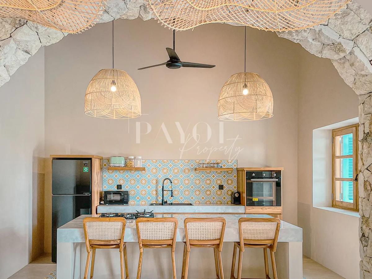 Charming Authentic Villa - 8