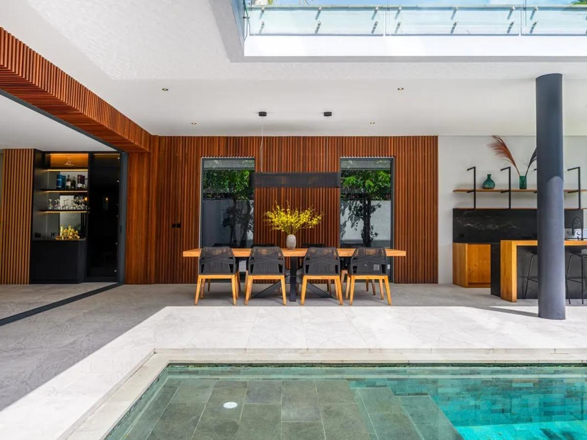 Modern Elegant White Villa - 5