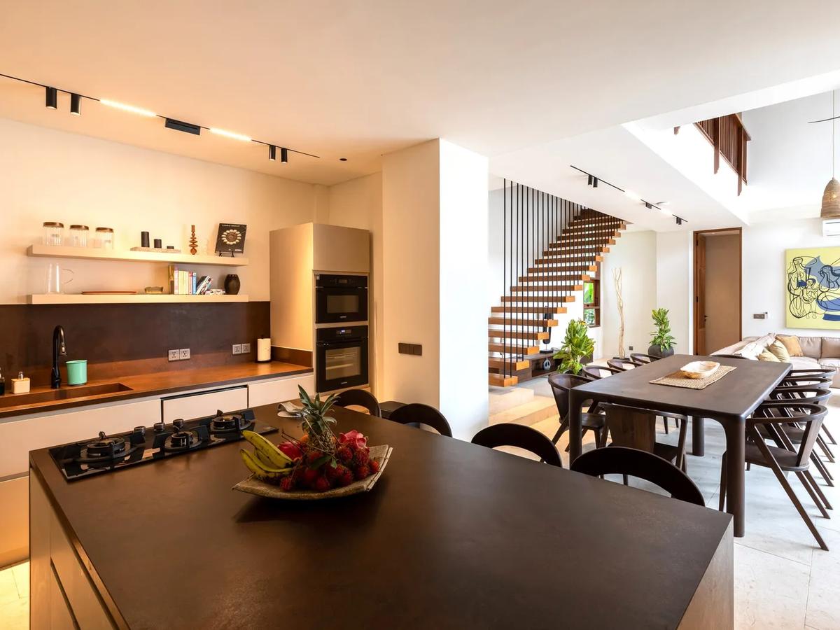 Balinese Modern Tropical Style Villa - 10