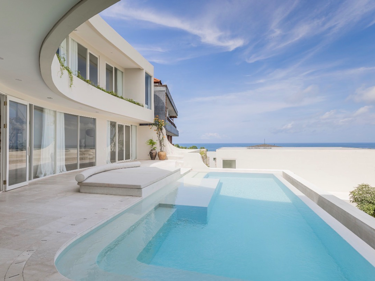 OCEAN VIEW HOUSE — ARCHITECTURAL VILLA IN BINGIN ESTATE — 4-bedroom villa for sale in Bingin, Bali