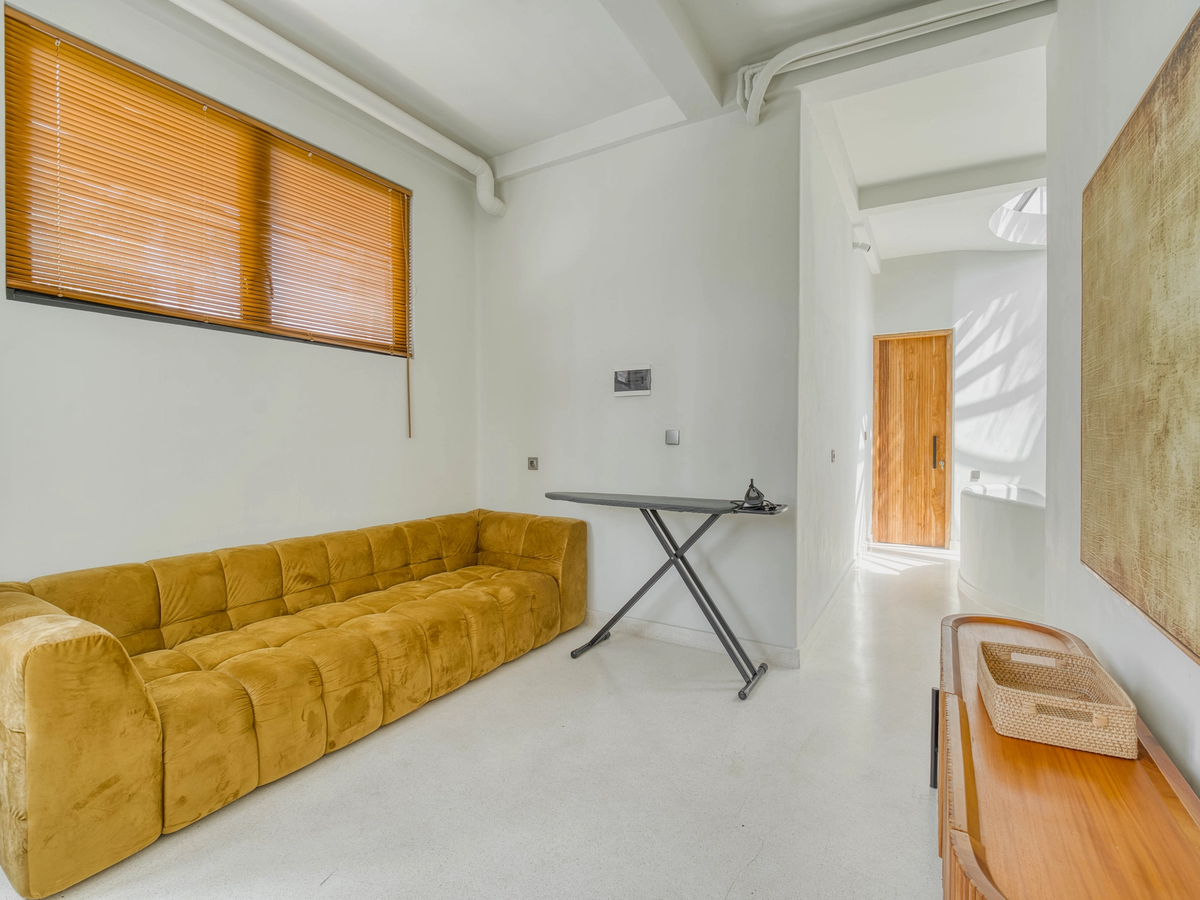 TROPICAL MINIMALIST VILLA  – 4 BEDROOMS - UBUD LODTUNDUH — 4-bedroom villa for sale in Ubud, Bali (photo 17)