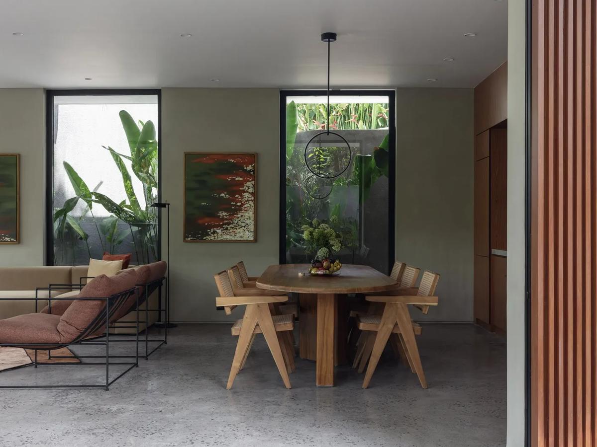 Villa Of Lines And Light - 12