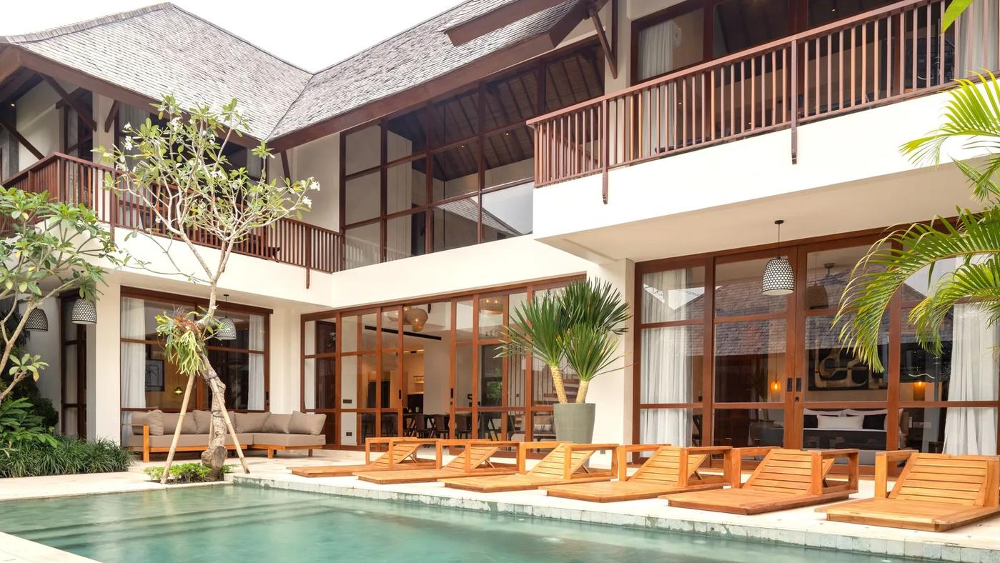 Balinese Modern Tropical Style Villa - Photo 1