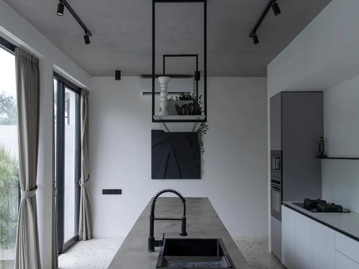 Monochrome Geometry Villa - 12