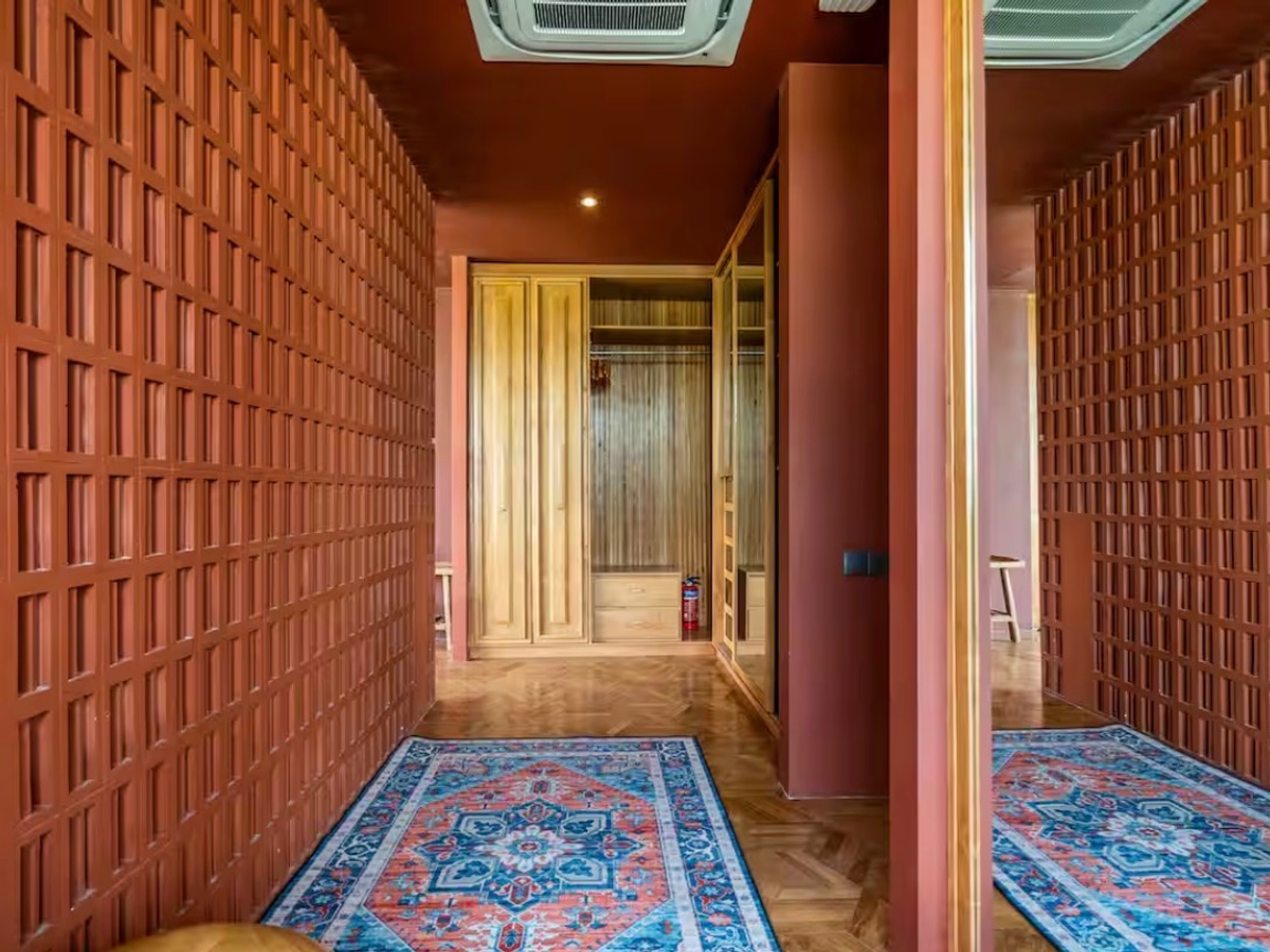 BRUTALIST TROPICAL VILLA – 5 BEDROOMS – UMALAS — 5-bedroom villa for sale in Umalas, Bali (photo 11)