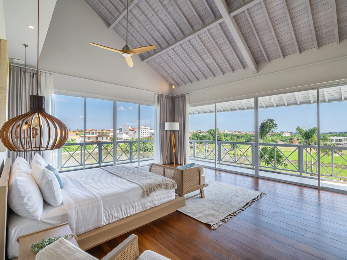 SIGNATURE MASTERPIECE - 4 BEDROOMS - CANGGU — 4-bedroom villa for sale in Canggu, Bali (photo 23)