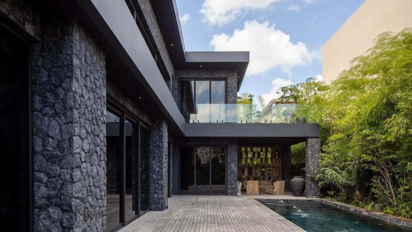 Modern Fortress Of Stone - Photo 1