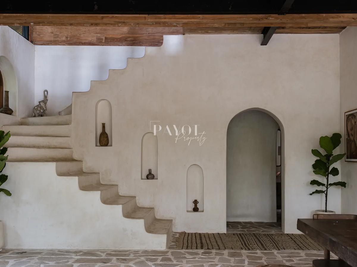 Organic Retreat Textured Villa Immersed In Nature - 7