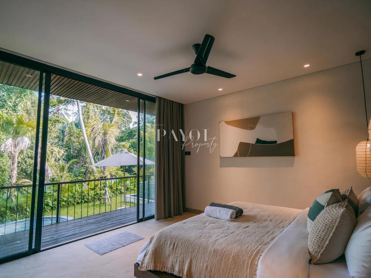 The Silence Of Straight Lines - 15