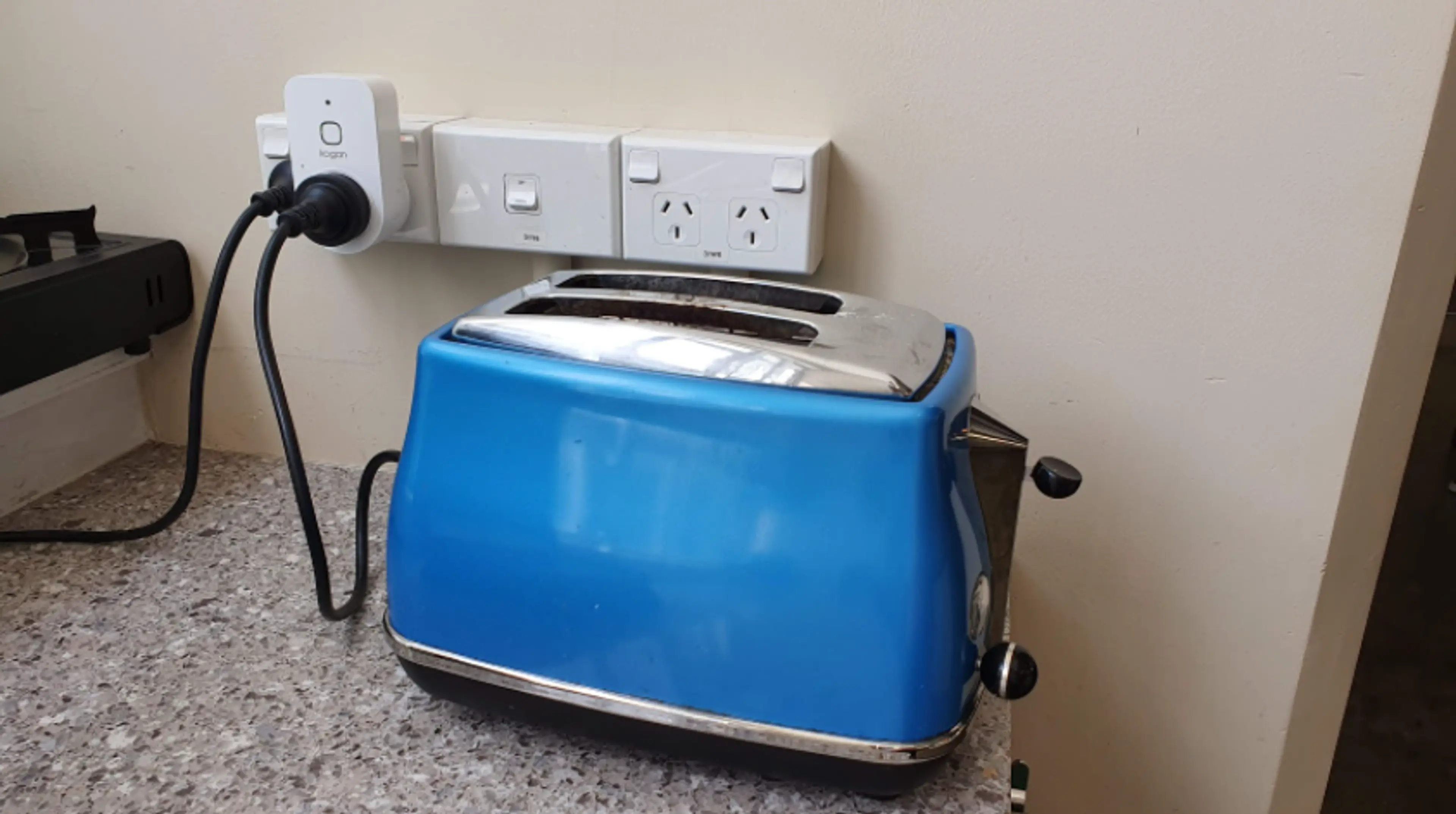 Toaster plugged into a smart plug