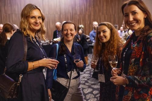 Networking between sessions