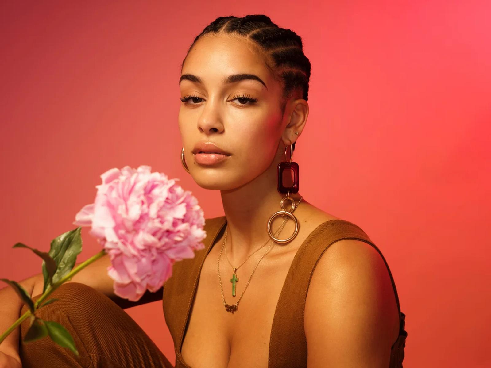 Jorja Smith collaboration with Sonikit