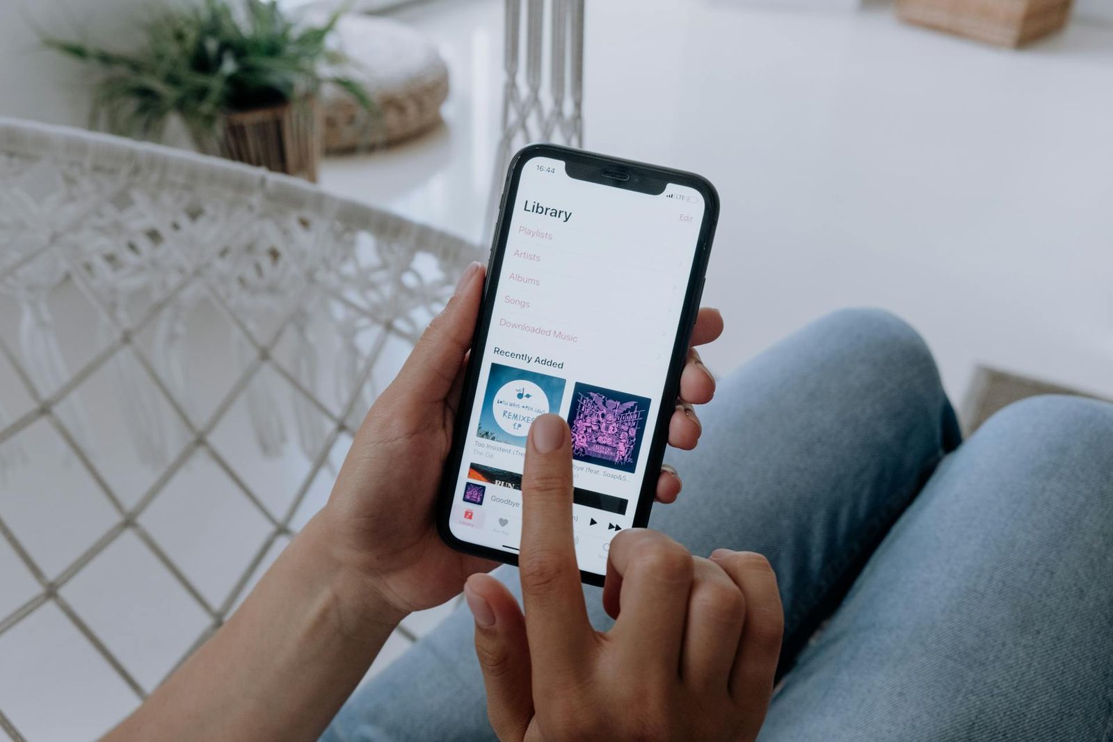 music streaming on phone