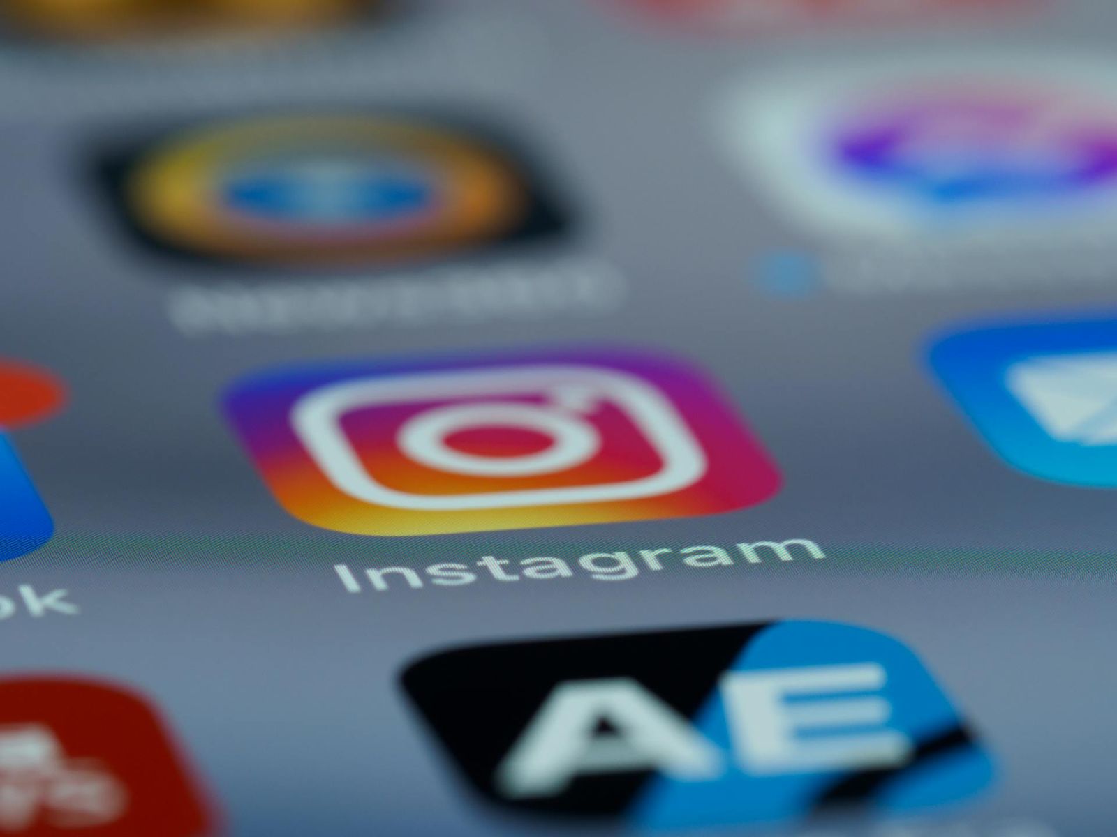 instagram logo