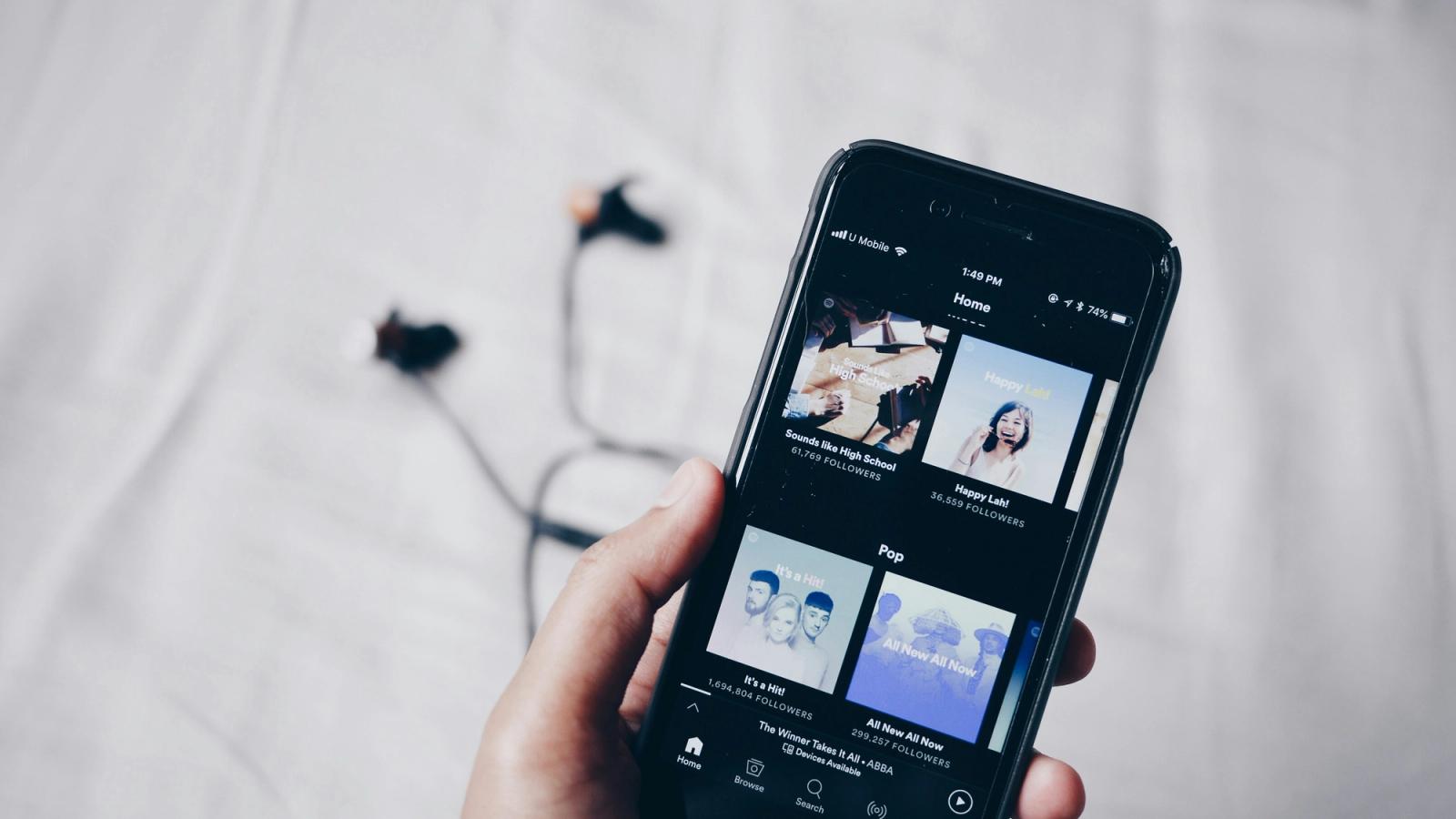 music streaming on phone