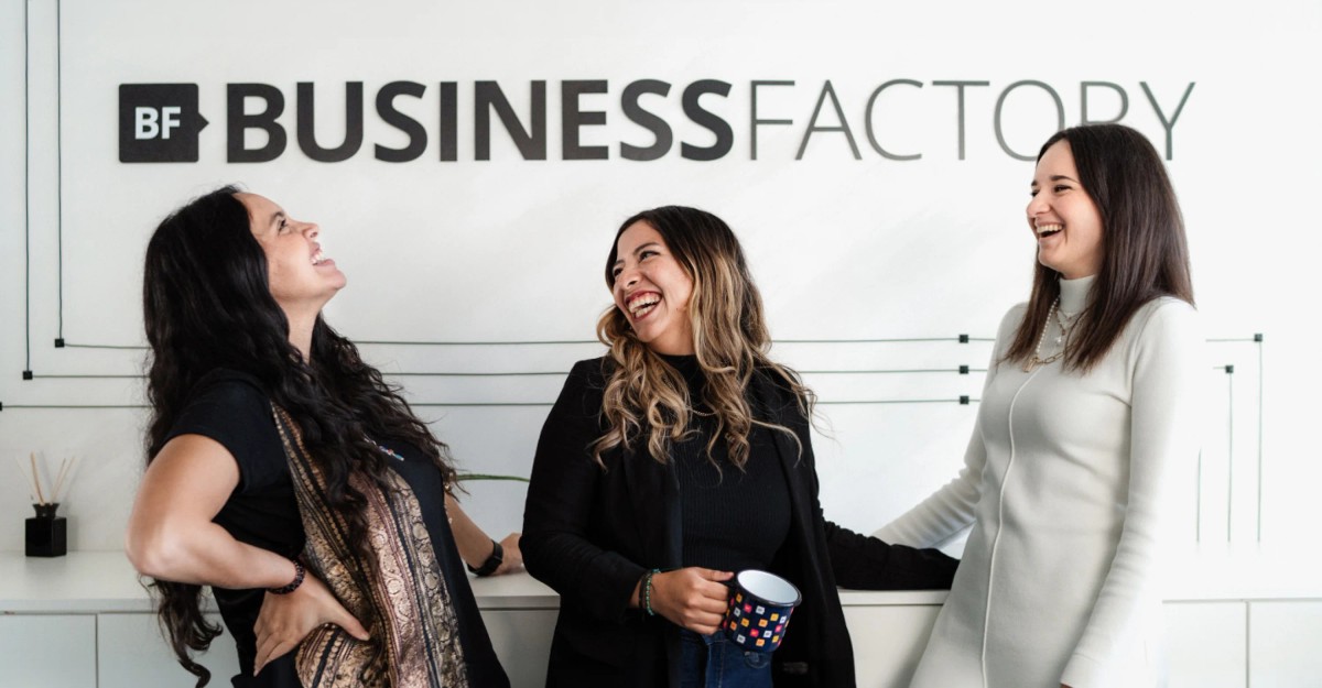 Business-factory-ženy