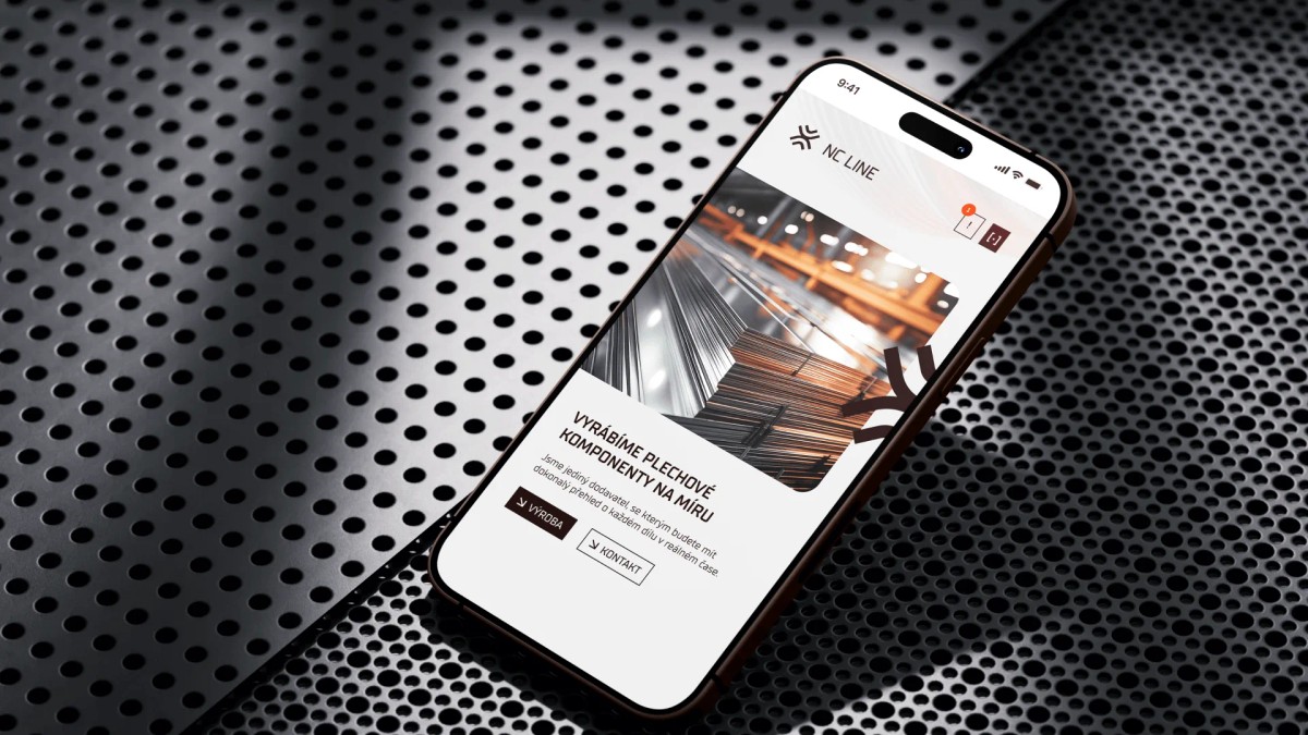mockup mobilu s návrhem webu