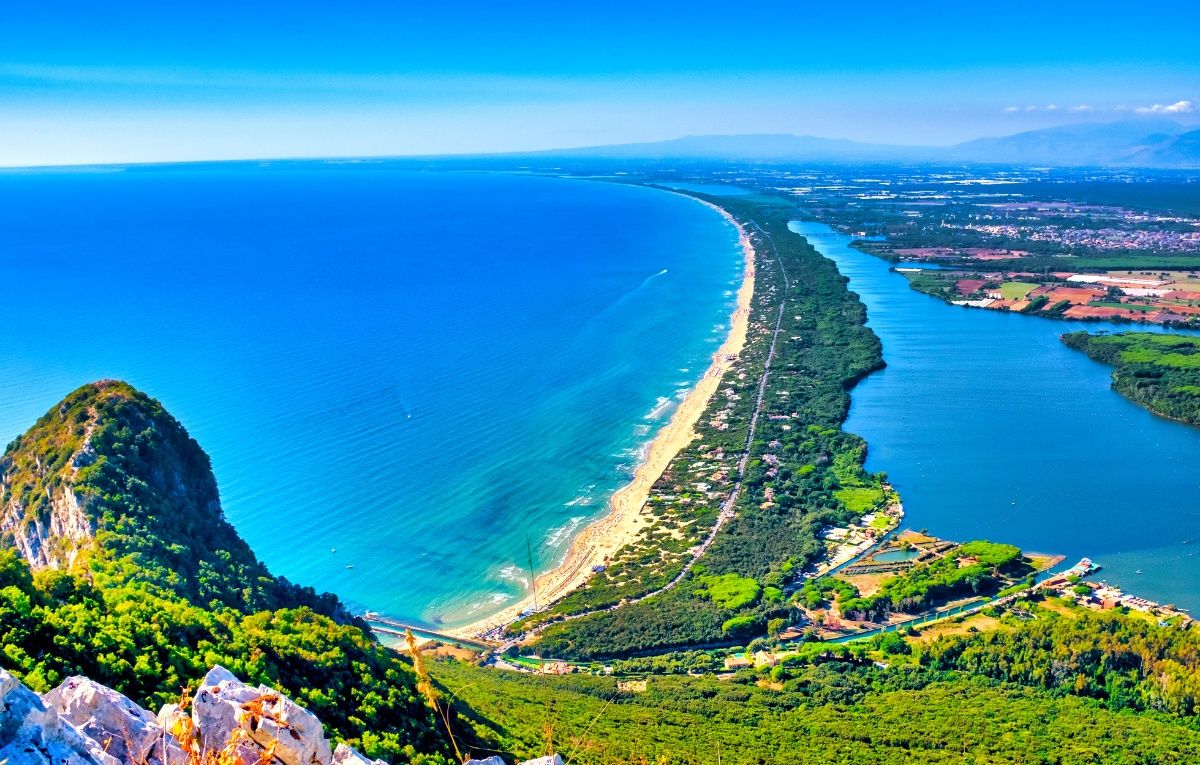 Lungomare E Lago Di Sabaudia