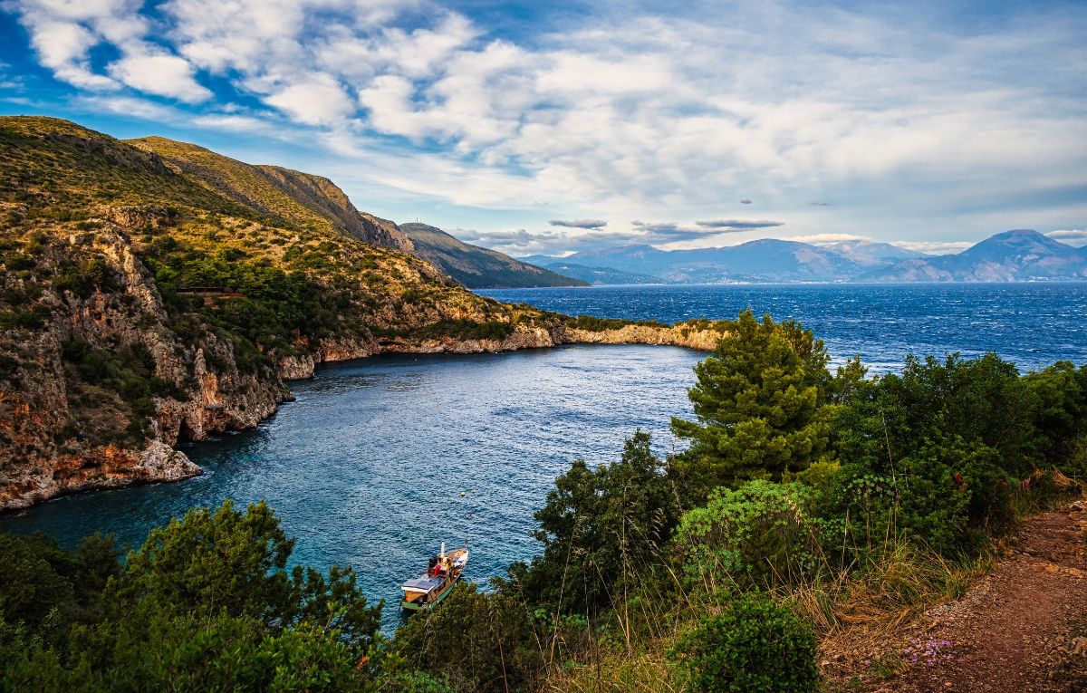 nature sceneries along the trail to baia degli infreschi, Marina di Camerota, Salerno