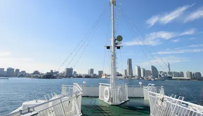 出典：https://www.yokohama-cruising.jp/index.php?act=cruise&do=course_select&ship_id=001