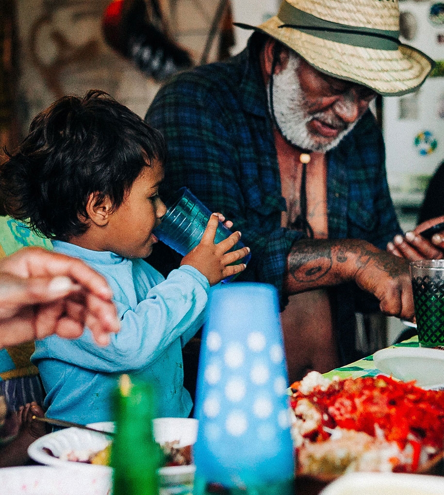 Ira-Te-ohu-Kaimoana-Annual-report-image-of-people-eating