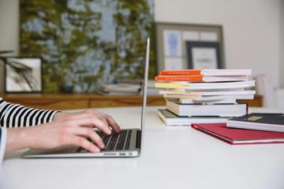 Acadoo: Ihr verlässlicher Partner für akademisches Ghostwriting