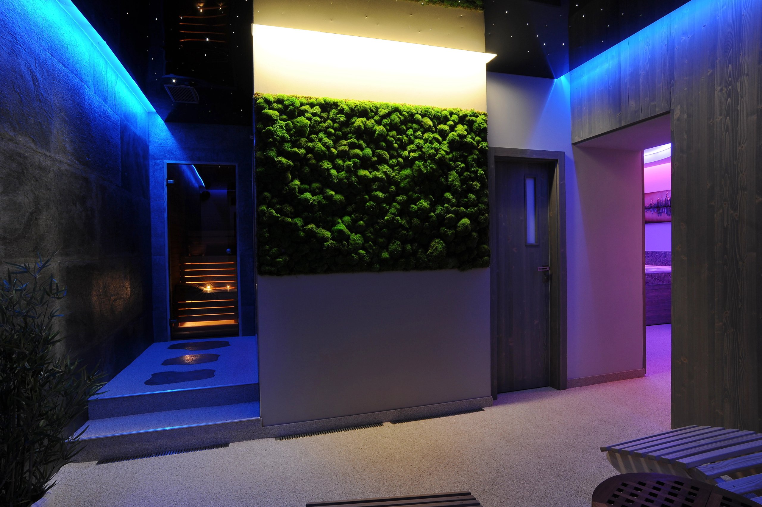 Finnish sauna with a view onto the relax terrace in the Jarmilka wellness