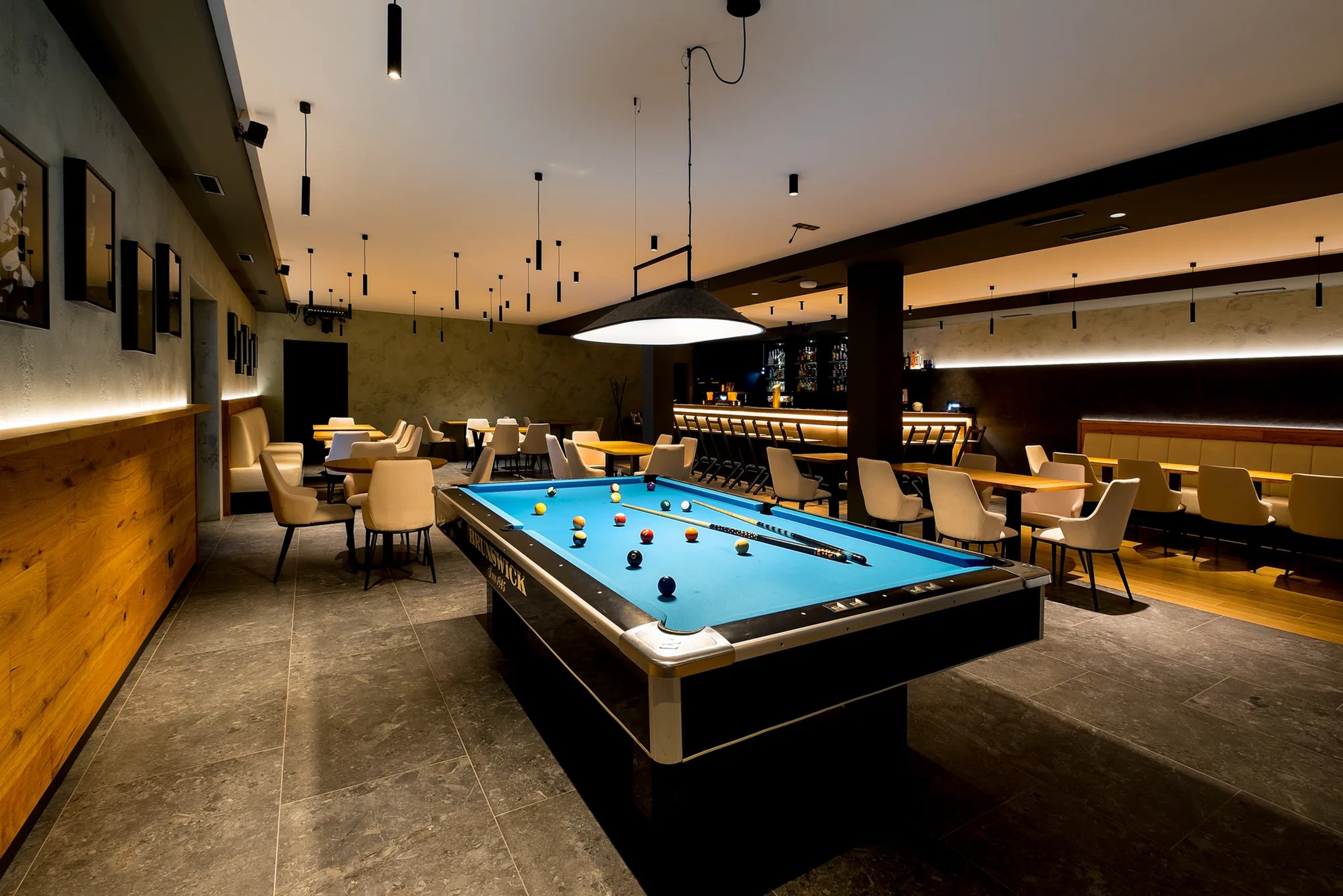 The billiard table in the bar at the Jarmilka guesthouse