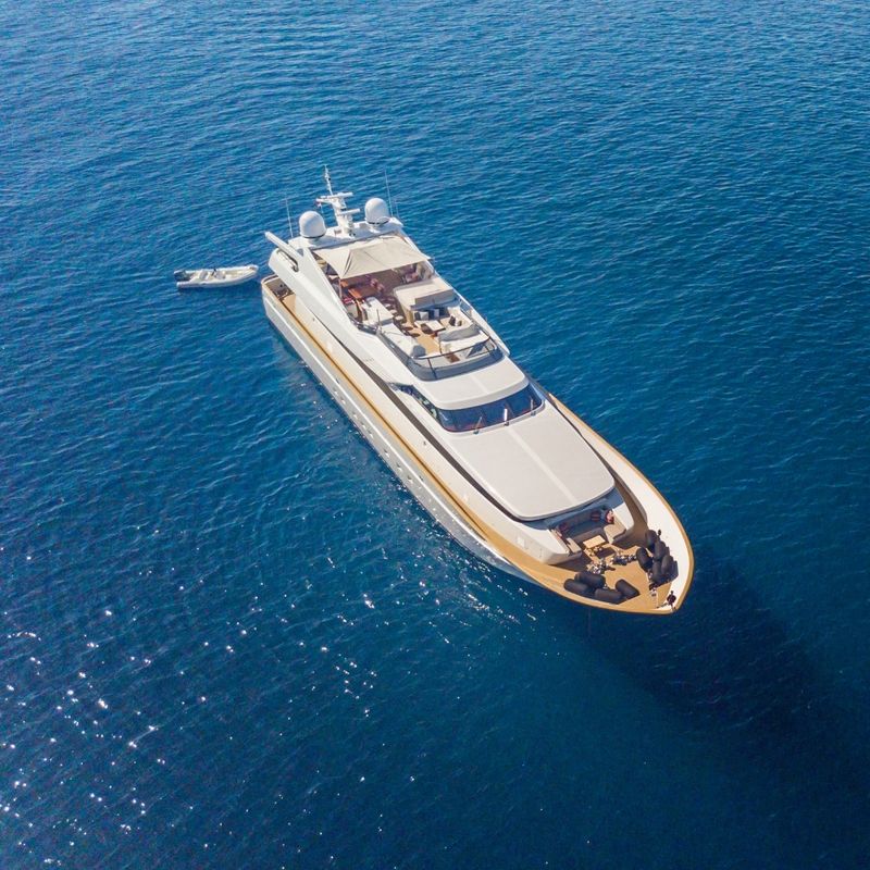 Luxury Motor Yacht 