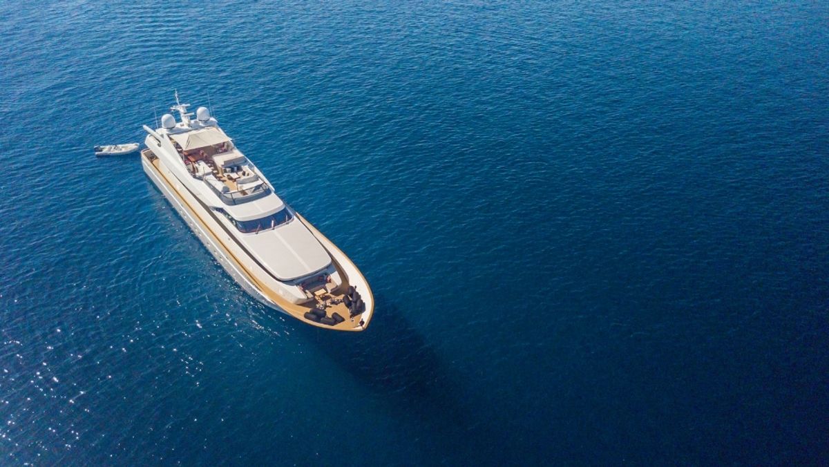 Luxury Motor Yacht 