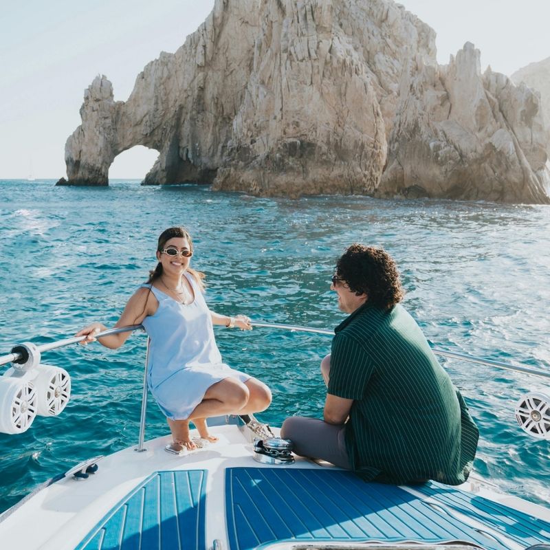 Top 5 Bahamas Yacht Charters for Honeymooners