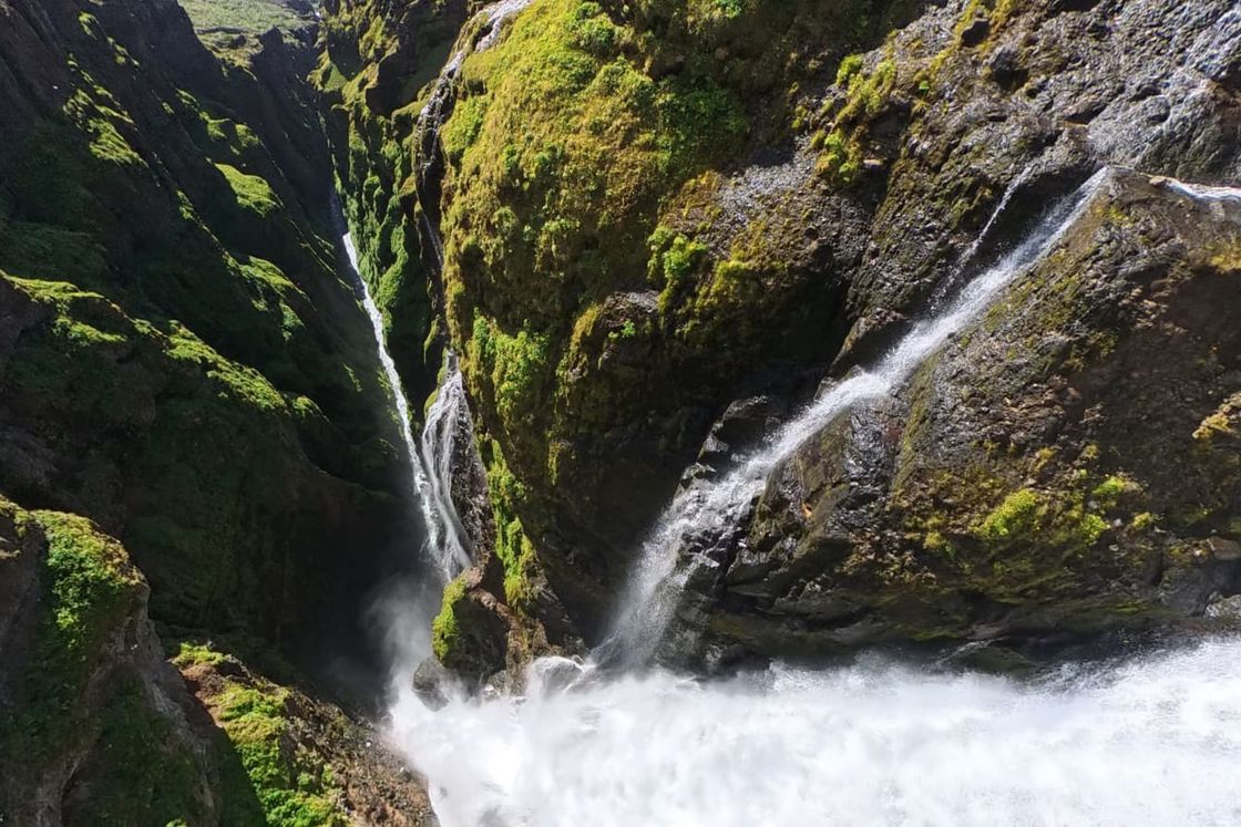 Glýmur waterfall canyon