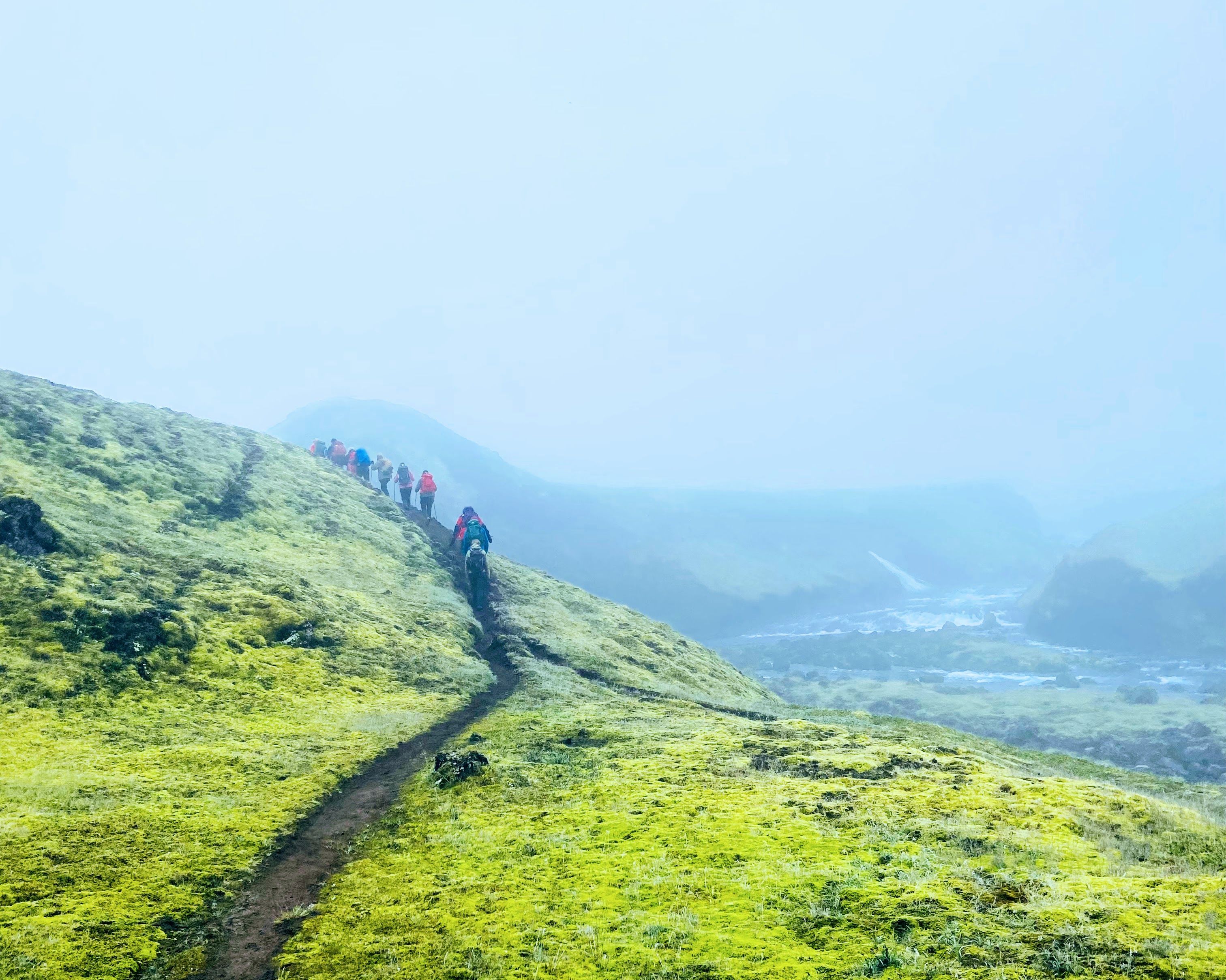 Group leaving Alftavötn 