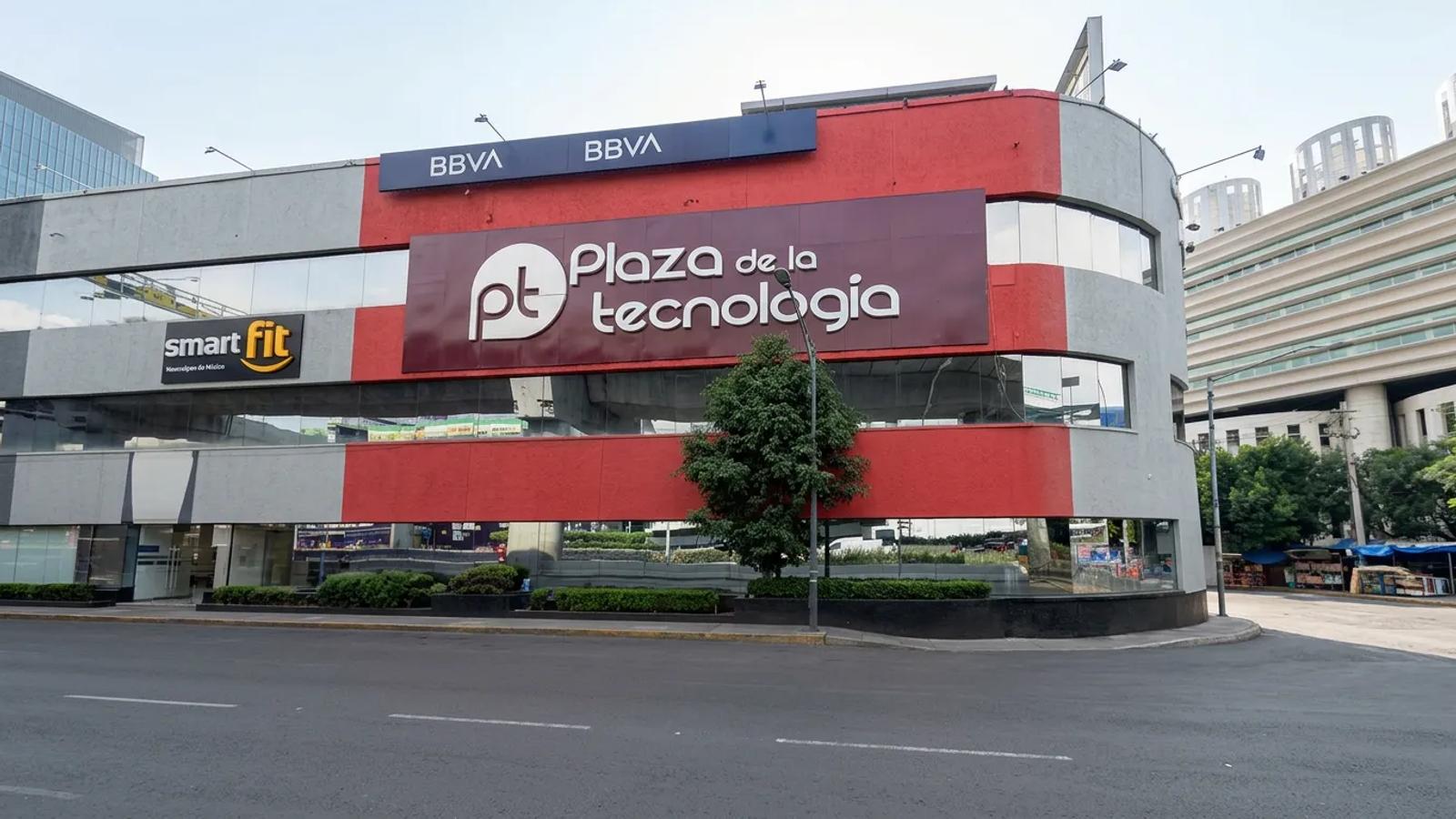 Fachada de Pericentro