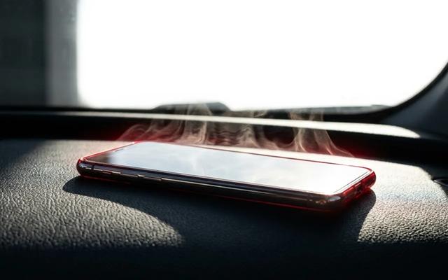 ¿Tu celular se calienta mucho?