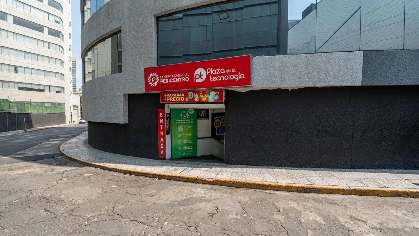 Fachada de Pericentro