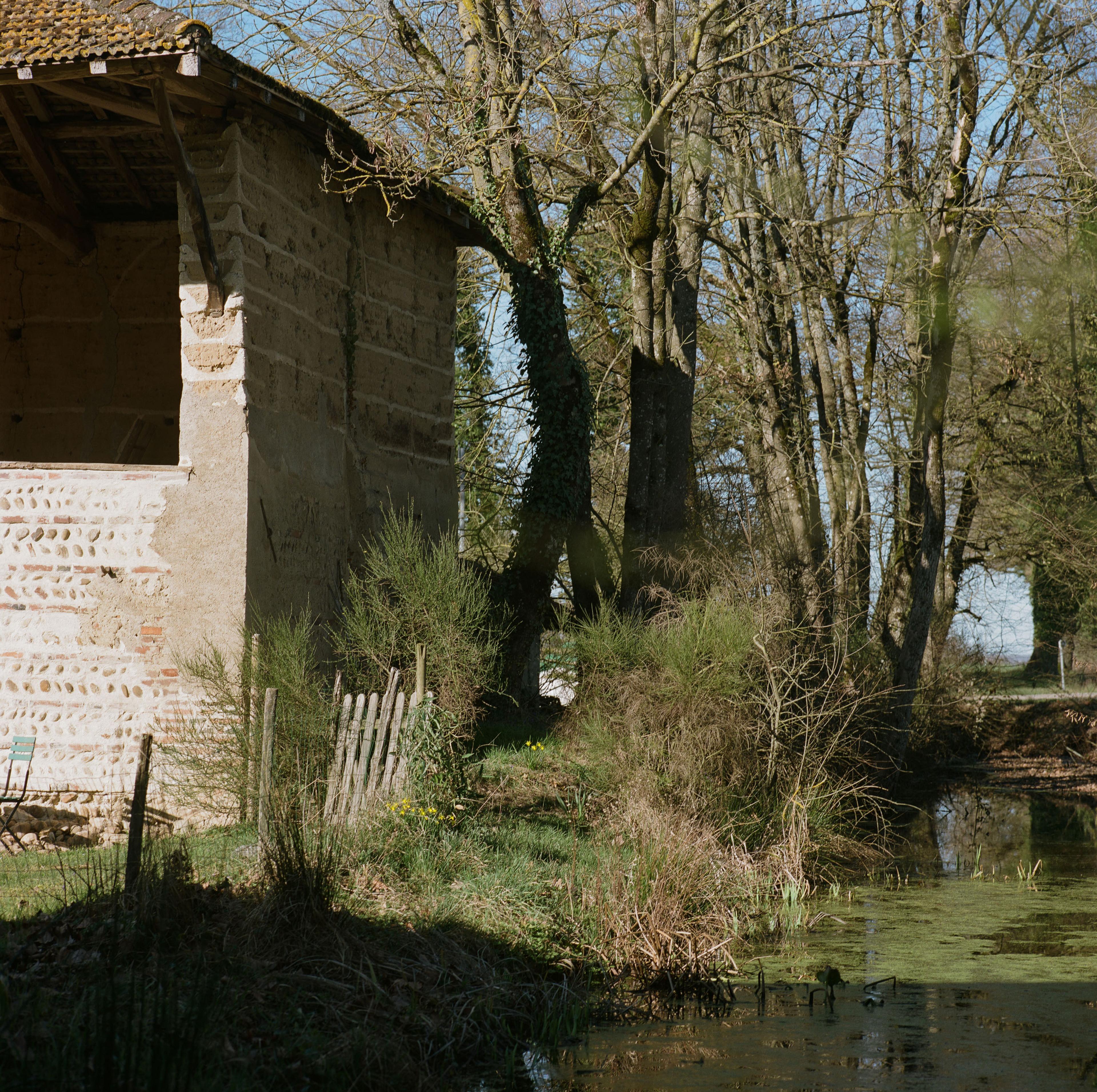 Maison Forte | BUREAUPERRET