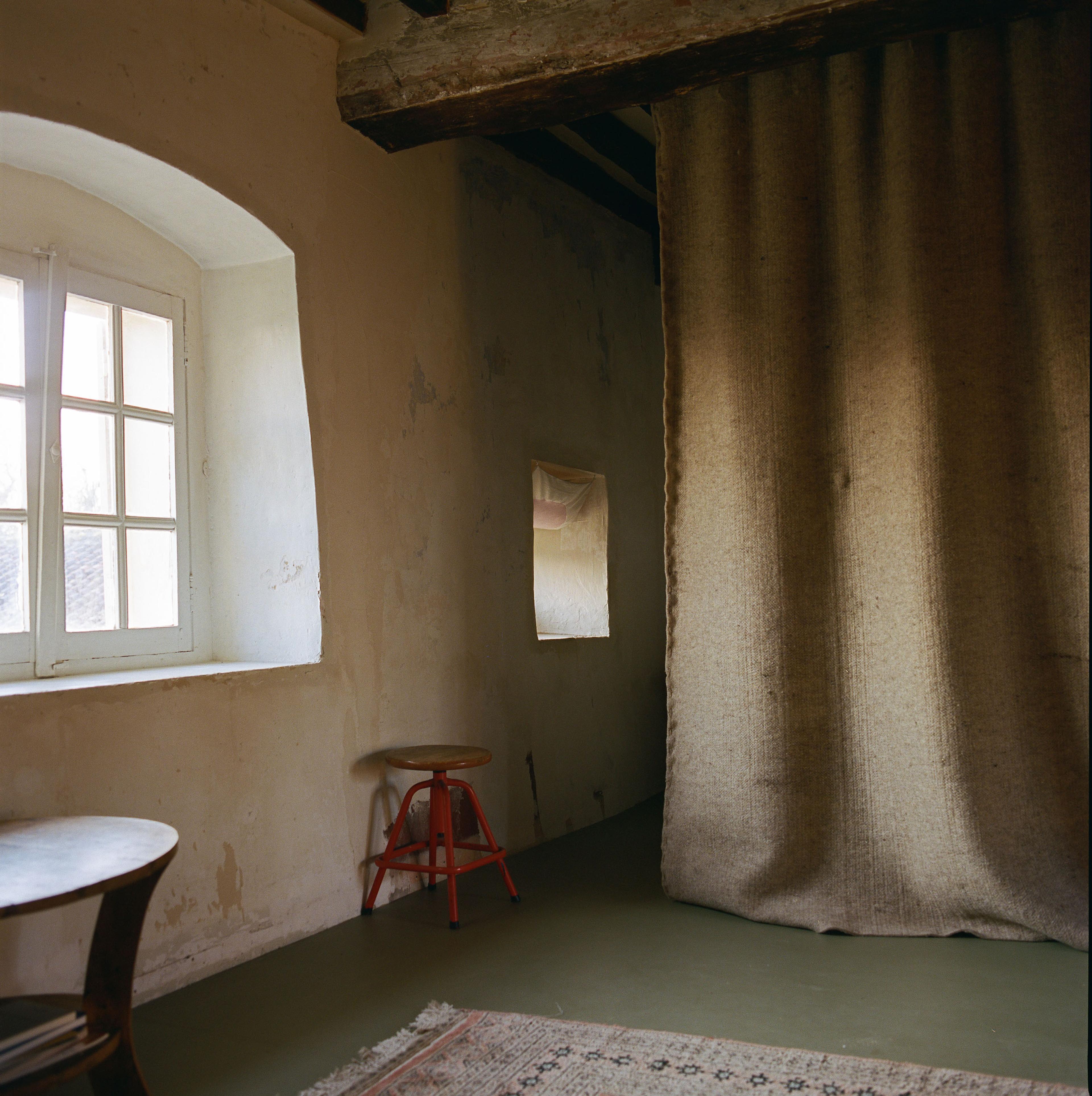 Maison Forte | BUREAUPERRET