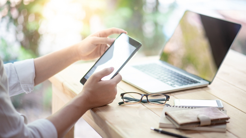 Multi-Device Compatibility & Seamless Integrations
