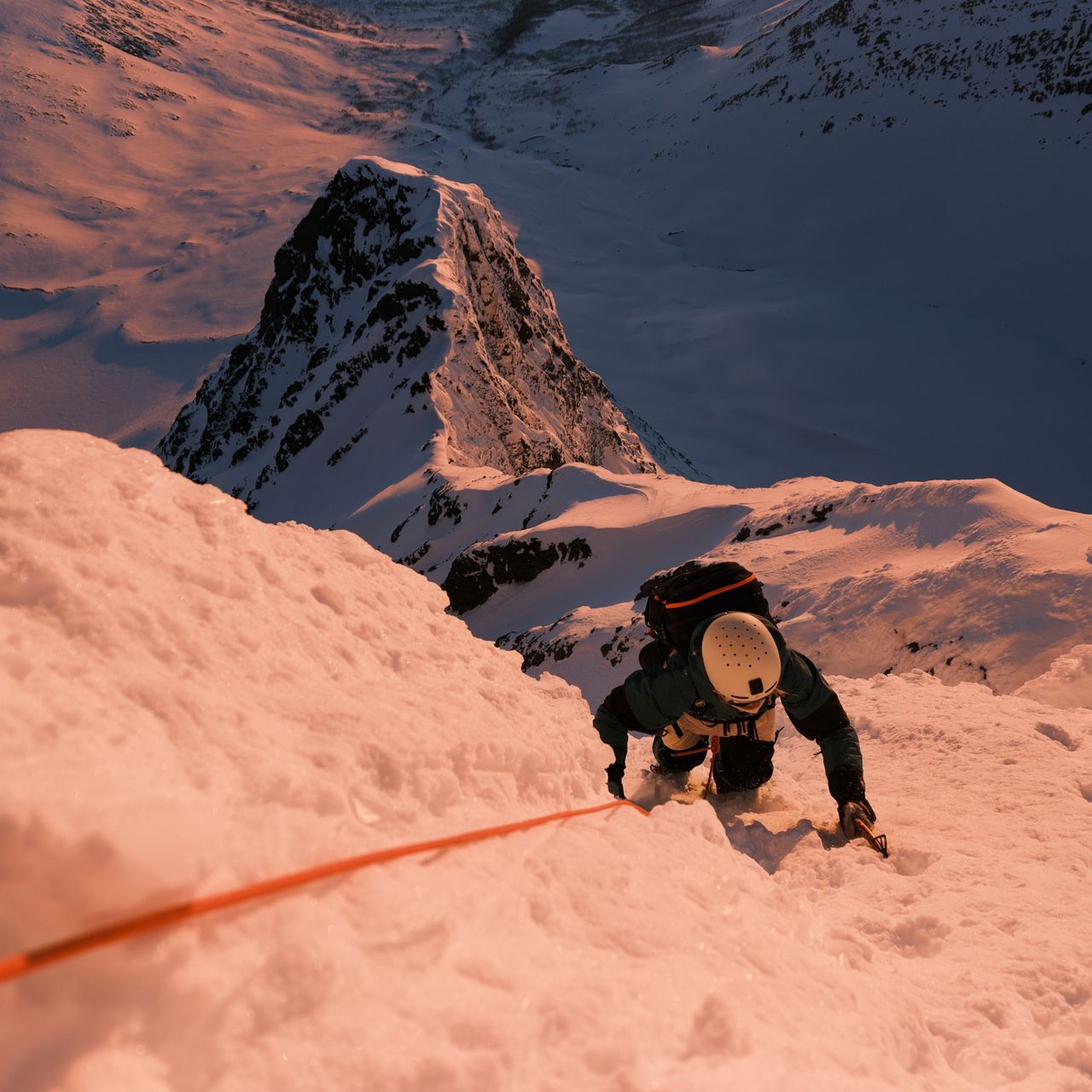 Hedvig Wessel Climbing