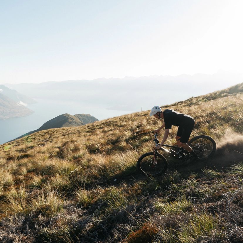 Cularis MTB Helmet in Uranium Black Matt | POC (Global EN)