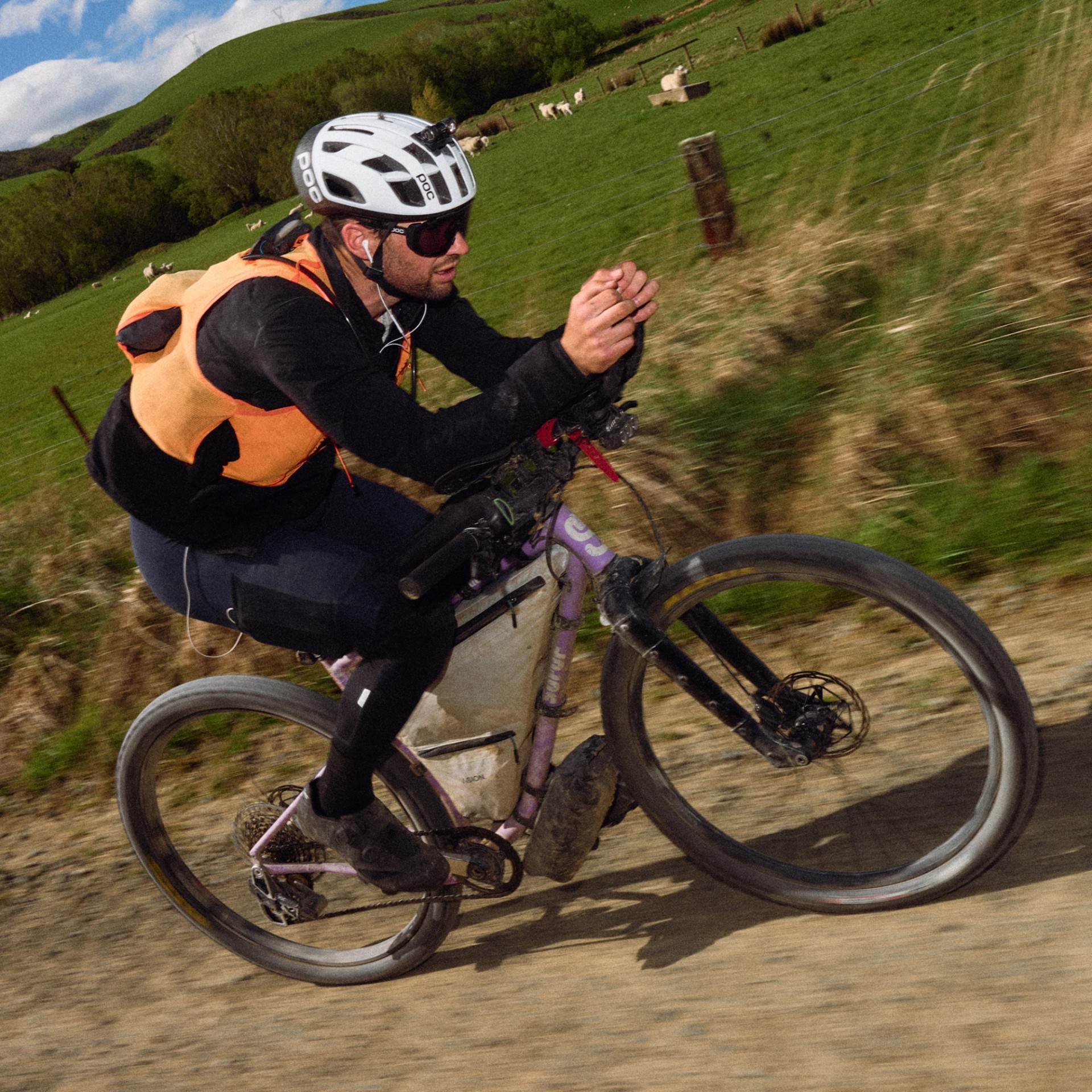 Porté par Shakey Isles